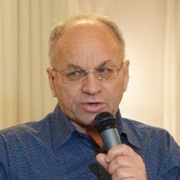 Александр ШУБИН